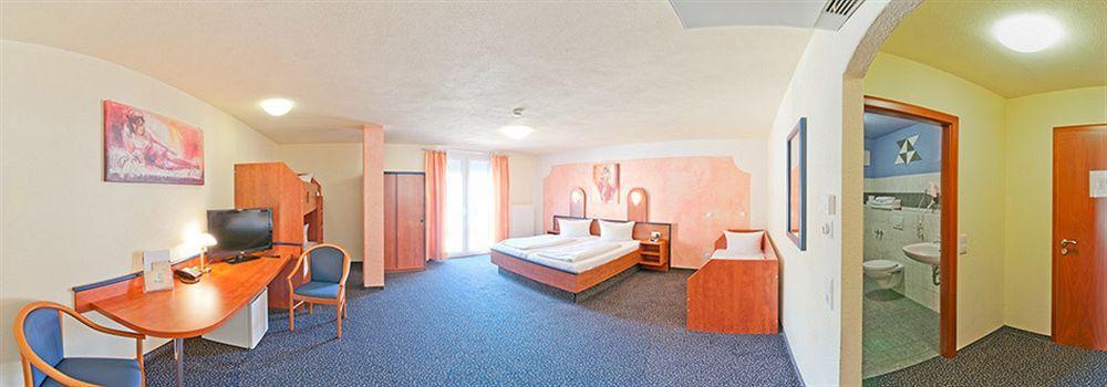 Apollon Hotel 3*